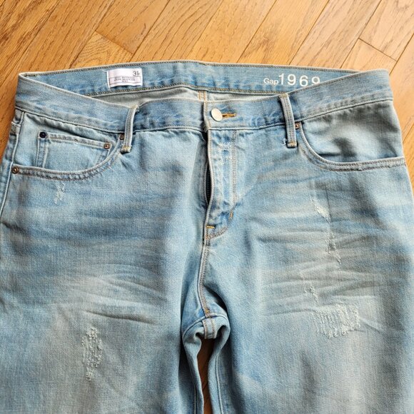 Gap 1969 Sexy Boyfriend Jeans 31r Light wash Distressed - Picture 5 of 16